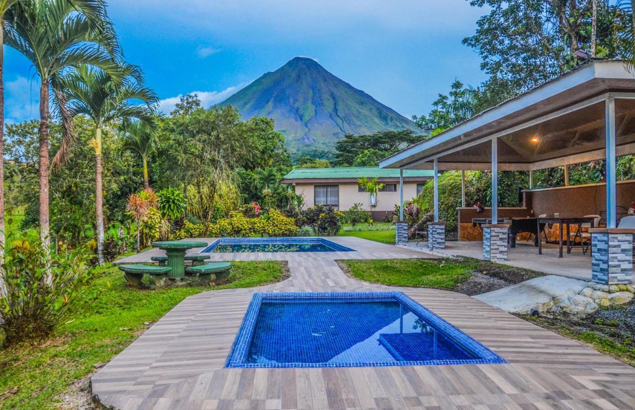 Lumbres Arenal Villa La Fortuna Exterior photo