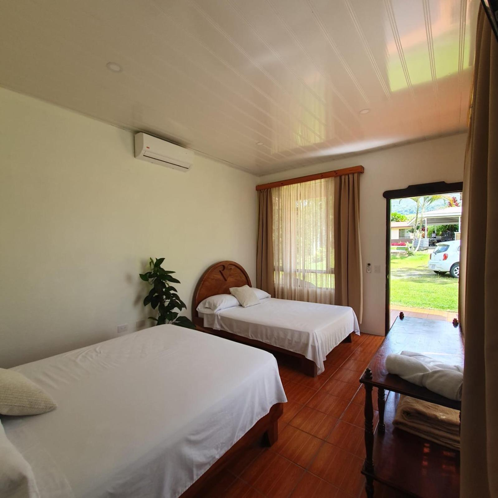 Lumbres Arenal Villa La Fortuna Exterior photo